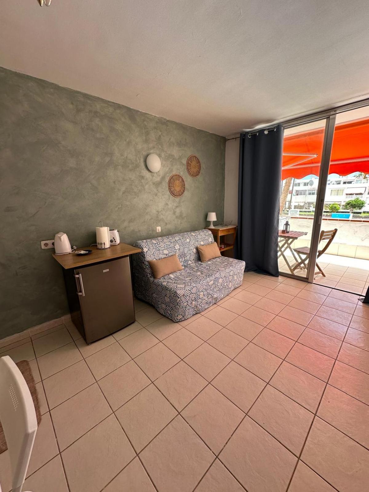 Apartamento Flat Con Piscina In Costa Del Silencio - 5 Minuti Dal Mare Arona  Exterior foto