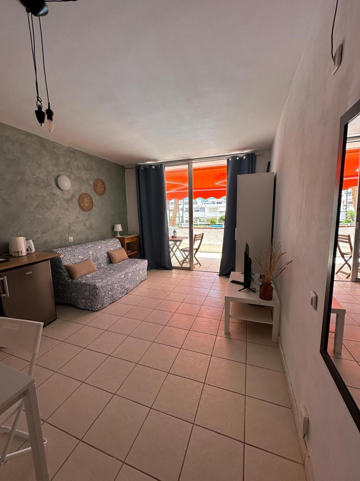 Apartamento Flat Con Piscina In Costa Del Silencio - 5 Minuti Dal Mare Arona  Exterior foto