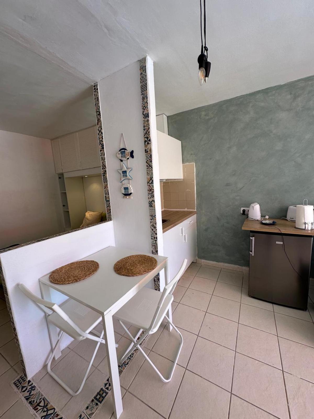 Apartamento Flat Con Piscina In Costa Del Silencio - 5 Minuti Dal Mare Arona  Exterior foto