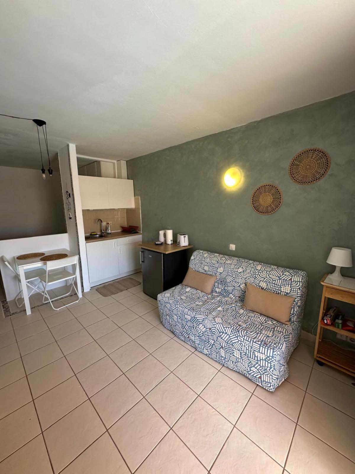 Apartamento Flat Con Piscina In Costa Del Silencio - 5 Minuti Dal Mare Arona  Exterior foto
